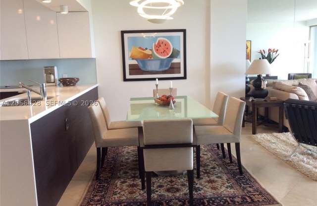 155 OCEAN LANE DR Gallery 3