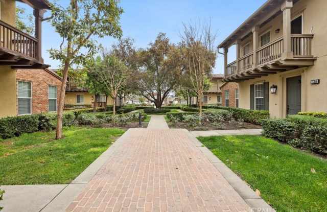 15221 Kensington Park Drive Gallery 4