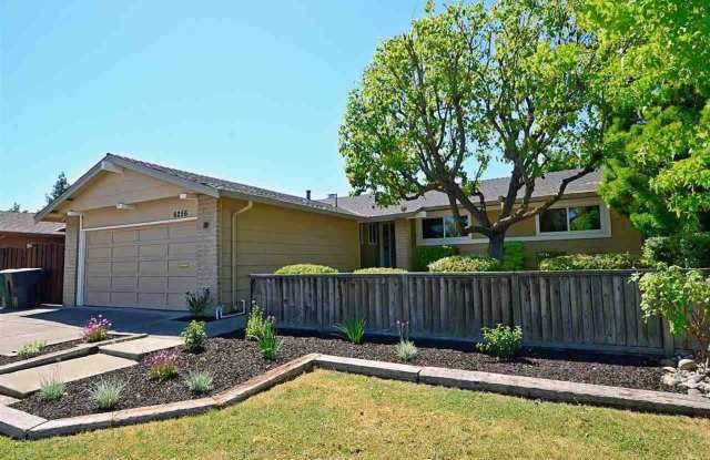 3BD/2BA House in Pleasanton Val Vista Community w/ POOL! photos photos