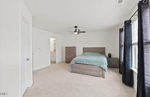 702 Ridge Cliff Lane Gallery 3