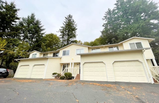 15721 44th Ave W Unit C2 - 15721 44th Avenue West, North Lynnwood, WA 98087