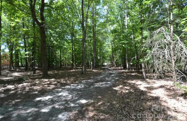7015 Spruce Pine Trail Gallery 4