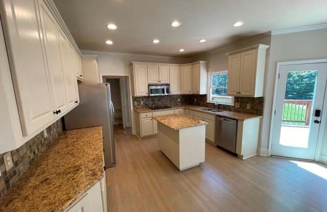 510 Stonebrook Farms Drive Gallery 4