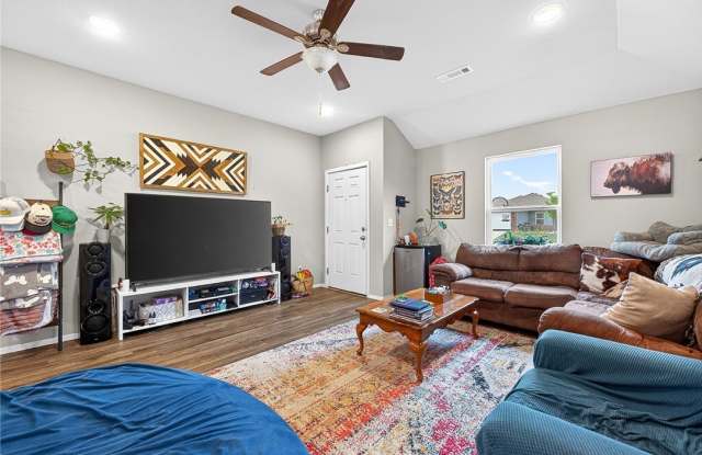967 E Sparrow Circle Gallery 2