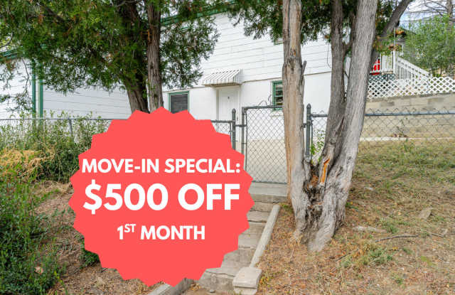 *SPECIAL: $500 off first month | $1061 - 1BR/1BA Pet Friendly Duplex Near Garden of the Gods Park - 2503 Glen View Avenue, Colorado Springs, CO 80904