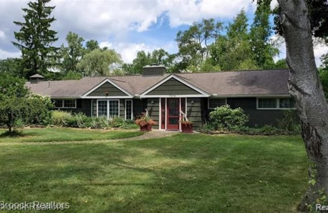 7375 PARKSTONE Lane - 7375 Parkstone Lane, Oakland County, MI 48301