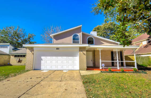 1111 Heathfield Drive Gallery 3