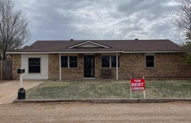 50 HUNSLEY Road - 50 Hunsley Road, Canyon, TX 79015