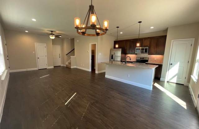 807 Jameson Street - 807 Jameson Street, Weatherford, TX 76086