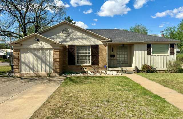 2518 32nd Street photos photos