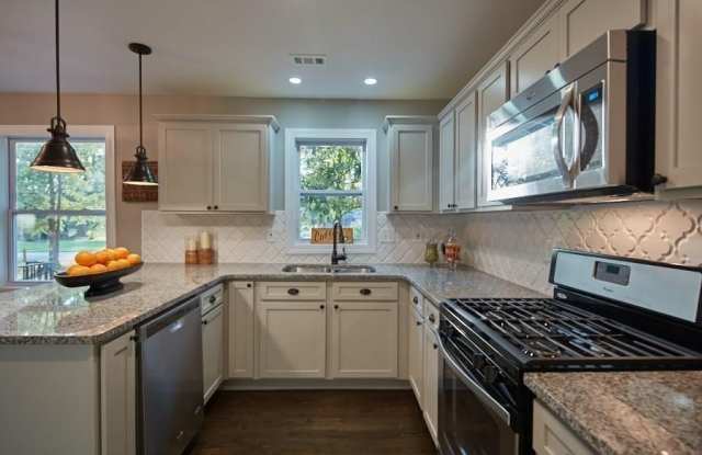 3787 Glenwood Road photos photos