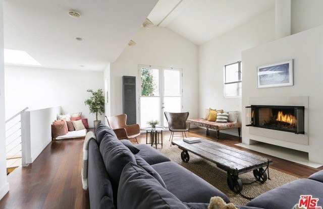 344 Indiana Ave - 344 Indiana Avenue, Los Angeles, CA 90291