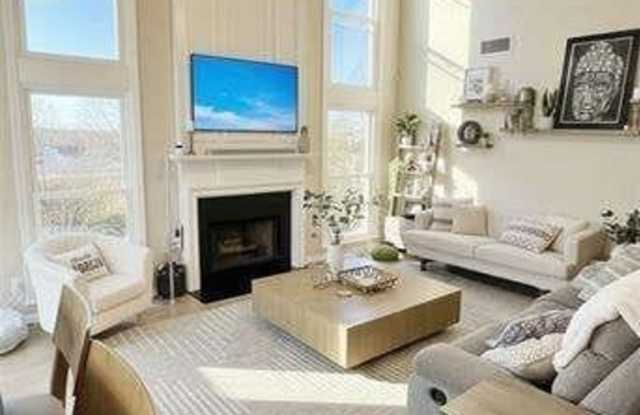2535 Alvecot Circle Gallery 2