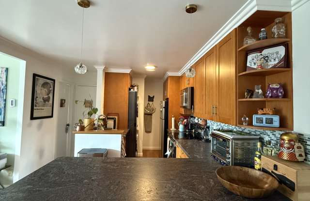 233 Boardwalk Avenue Gallery 2