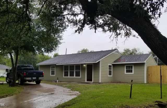 5982 Southridge St - 5982 Southridge Street, Houston, TX 77033