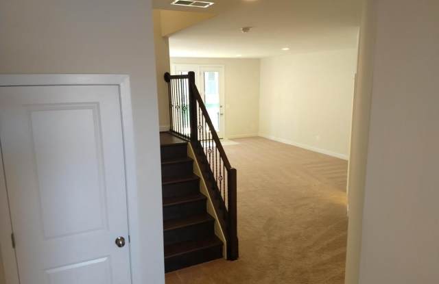 42287 CRAWFORD Terrace Gallery 2