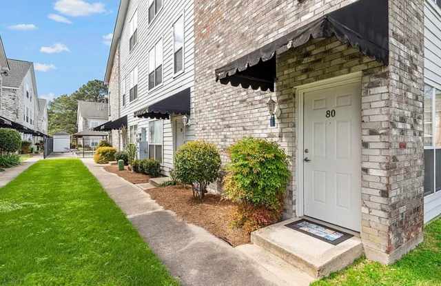 Great 3 BED/3 BATH Condo near LSU! photos photos