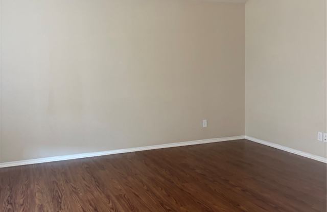 6506 Ashland Drive Gallery 2