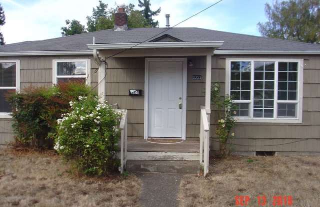 3 Bedroom Home Walking Distance to Campus! - 2353 Northwest Fillmore Avenue, Corvallis, OR 97330