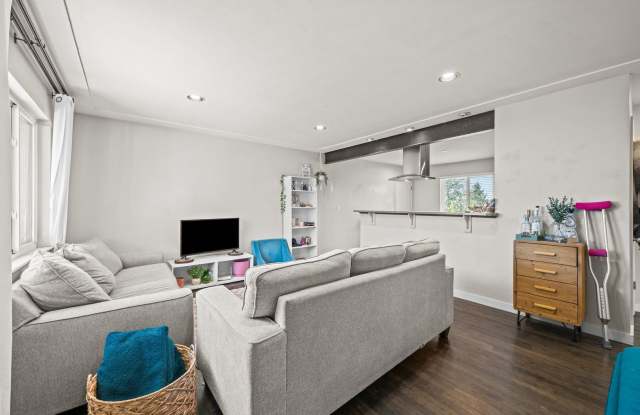 2838 Xavier St photos photos