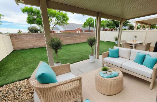 Beautiful 4bd 2.5ba in the Northwest! photos photos