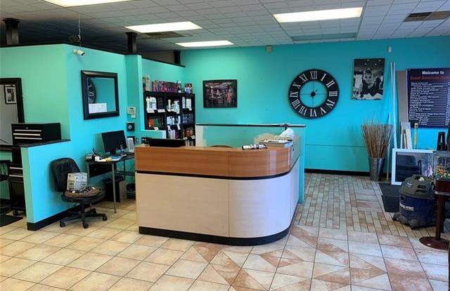 20516 15 Mile Road Gallery 3