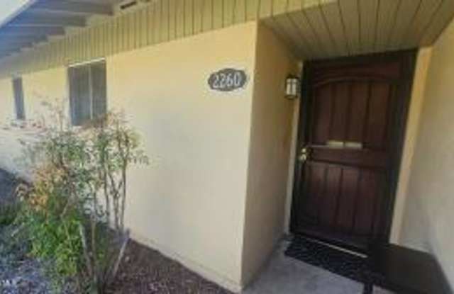 Well Maintained Camarillo Condo with 2 Bedrooms  2 Full Bathrooms Including Laminate Flooring photos photos