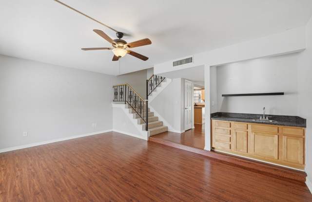 Spacious 2-Bedroom Townhome in the Heart of Carrollwood Gallery 4