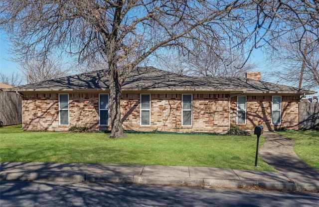 827 San Juan Drive - 827 San Juan Drive, Duncanville, TX 75116