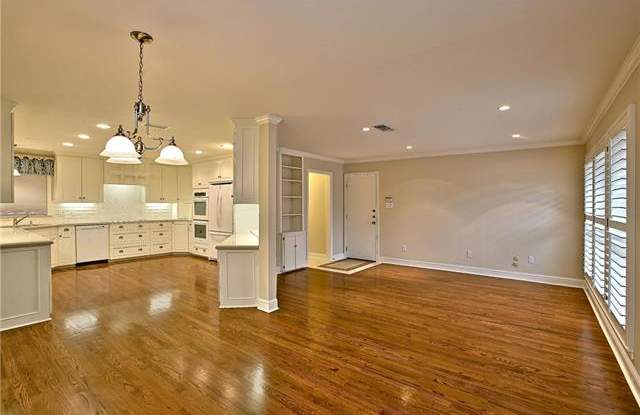 3904 Inwood Road Gallery 4