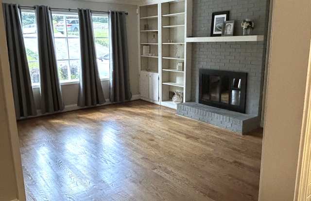 2590 Bentbrook Court Gallery 4