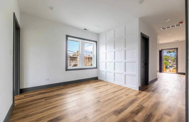 7642 S Throop Street Gallery 2