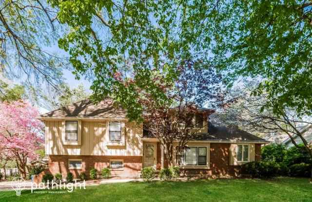 7904 Fontana Street - 7904 Fontana Street, Prairie Village, KS 66208