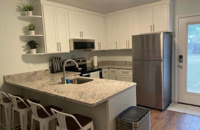 Furnished Executive Rental Downtown photos photos