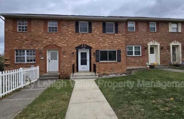 405 S Saint George St photos photos