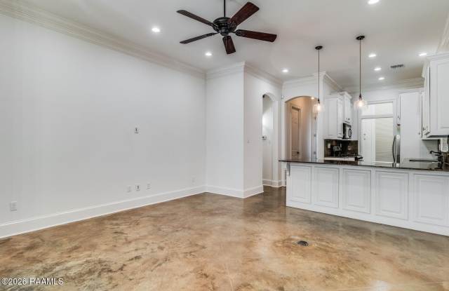 313 Waterview Road Gallery 4