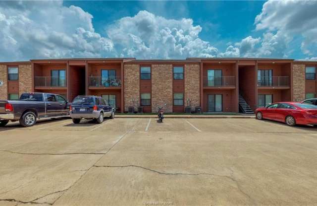 904 UNIVERSITY OAKS - 904 North University Drive, Fort Worth, TX 76114