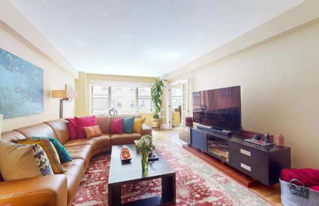 415 East 52nd Street photos photos