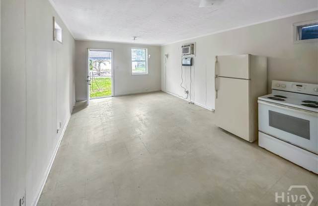1705 Augusta Avenue Gallery 3