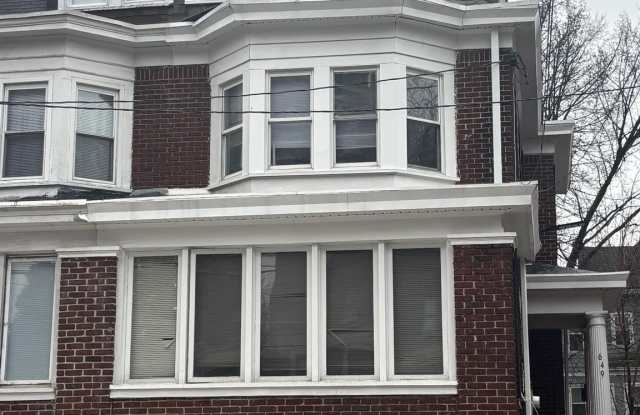 649 W STATE Street photos photos