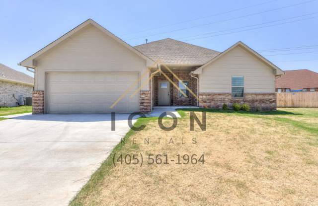 4501 Desert Spring Court - 4501 Desert Spring Court, Yukon, OK 73099