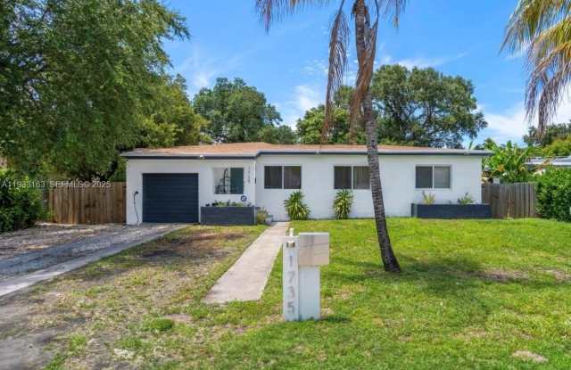 1735 NE 147th St photos photos