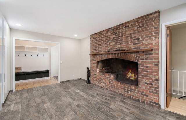 11958 Yorkshire Drive Gallery 3