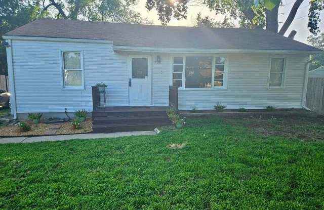 921 N Clara St photos photos