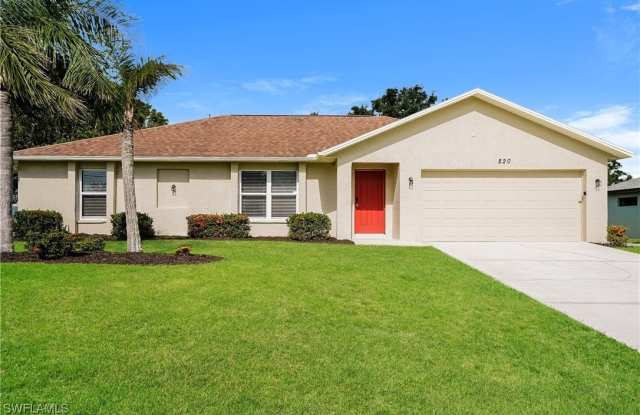 820 SW 11th Court photos photos