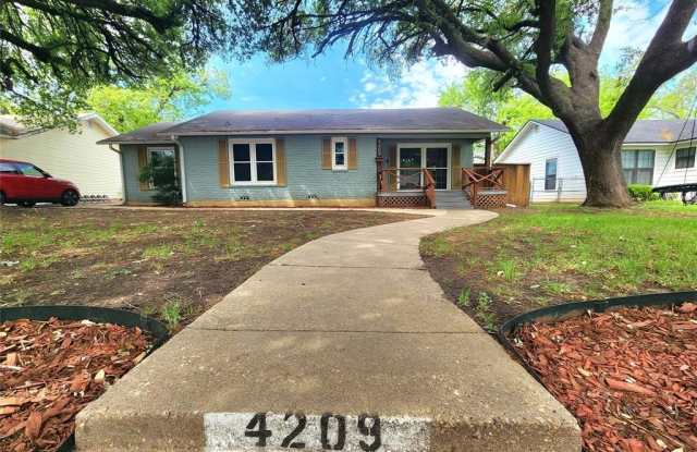 4209 Sanger Avenue photos photos