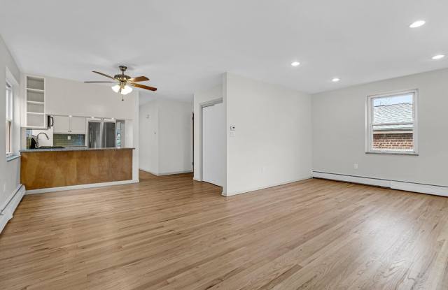 5912 Spencer Avenue Gallery 2