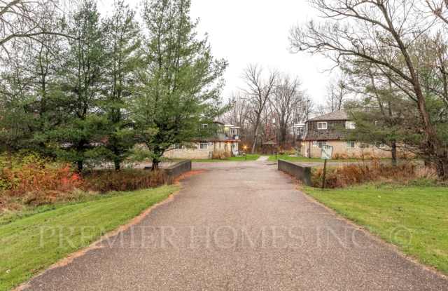 821 Constitution Ave photos photos