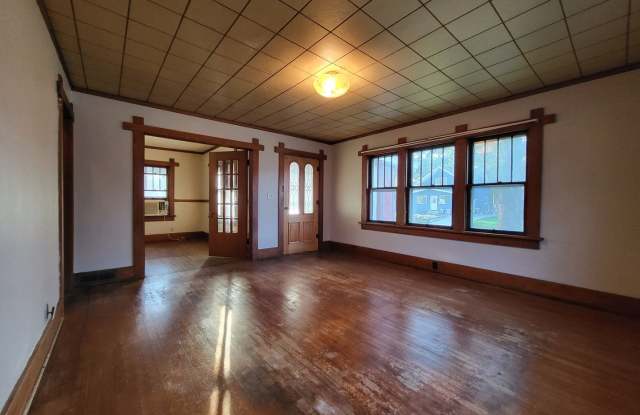 3 bedroom home now leasing! Gallery 1