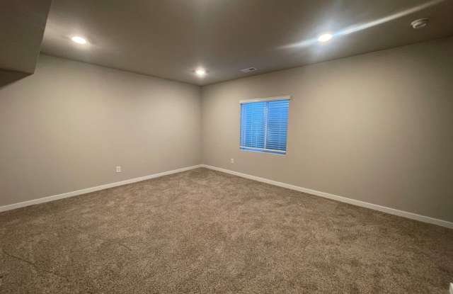 Home For Rent Papillion Gallery 4